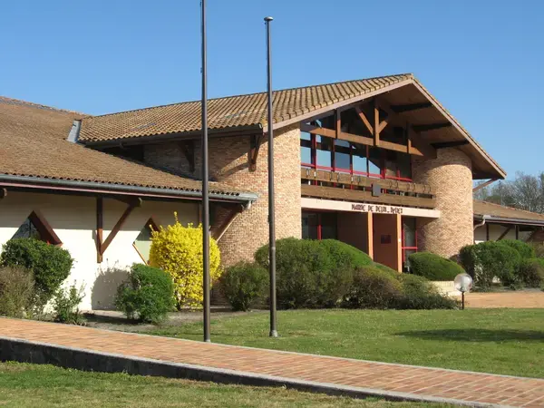 Borne de Recharge Maison Entreprise borne de recharge Belin-Béliet