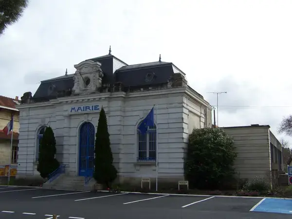 Borne de Recharge Maison Entreprise borne de recharge Le Porge