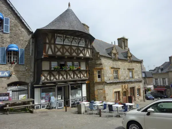 Borne de Recharge Maison Entreprise borne de recharge Saint-Renan